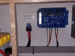 Karavan elektrina booster