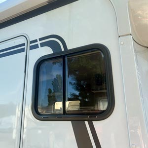 Dometic záručný servis a montáž pre karavany a obytné vozidlá